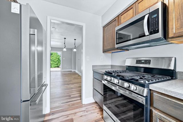28 DUQUESNE CT, New Castle, DE 19720