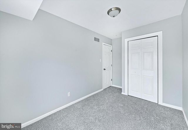 28 DUQUESNE CT, New Castle, DE 19720