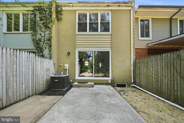 28 DUQUESNE CT, New Castle, DE 19720