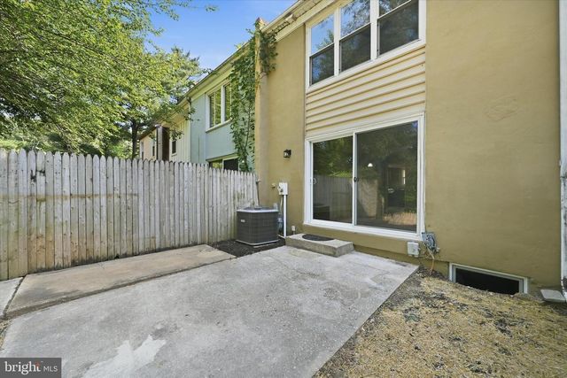 28 DUQUESNE CT, New Castle, DE 19720