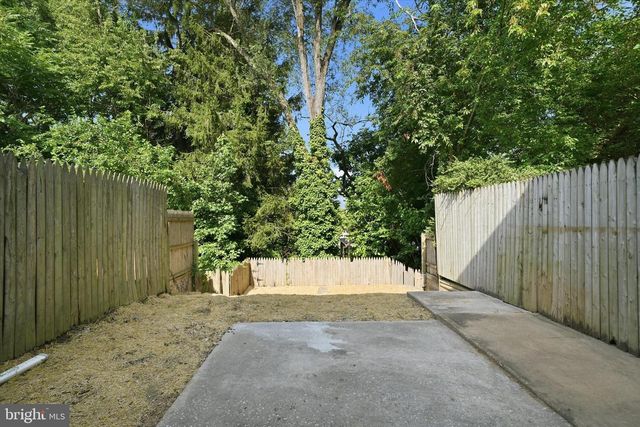 28 DUQUESNE CT, New Castle, DE 19720