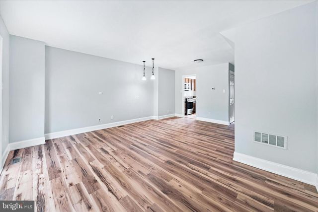 28 DUQUESNE CT, New Castle, DE 19720