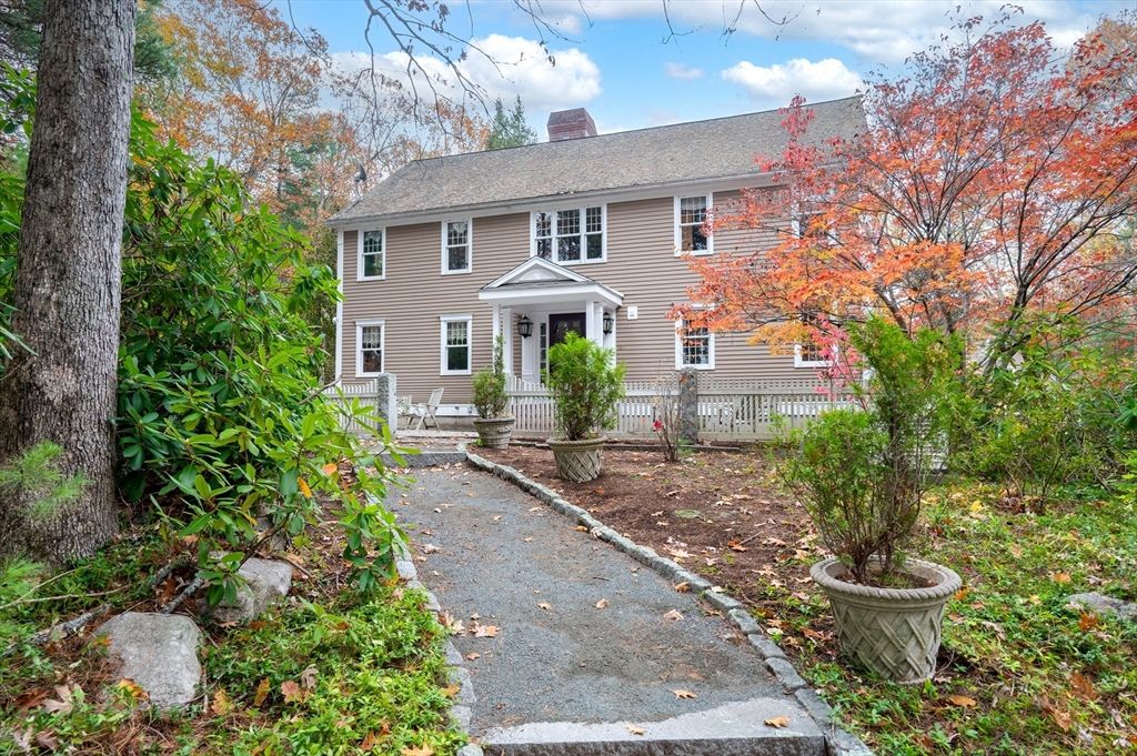 80 Carriage House Ln, Wrentham, MA 02093