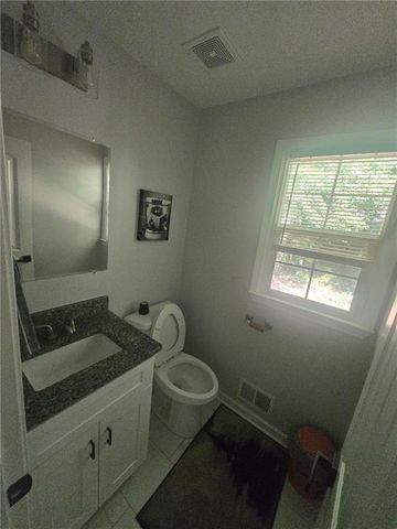 2660 Timberloch. Ct Court, Snellville, GA 30039