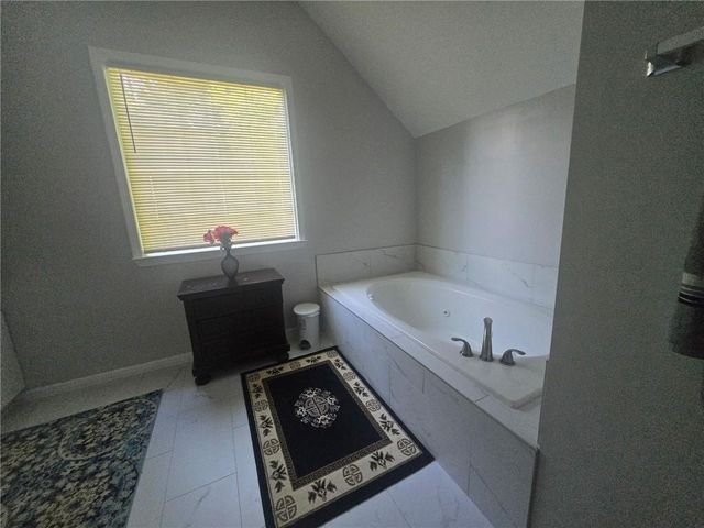 2660 Timberloch. Ct Court, Snellville, GA 30039