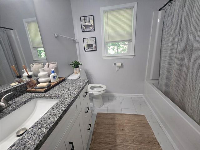 2660 Timberloch. Ct Court, Snellville, GA 30039