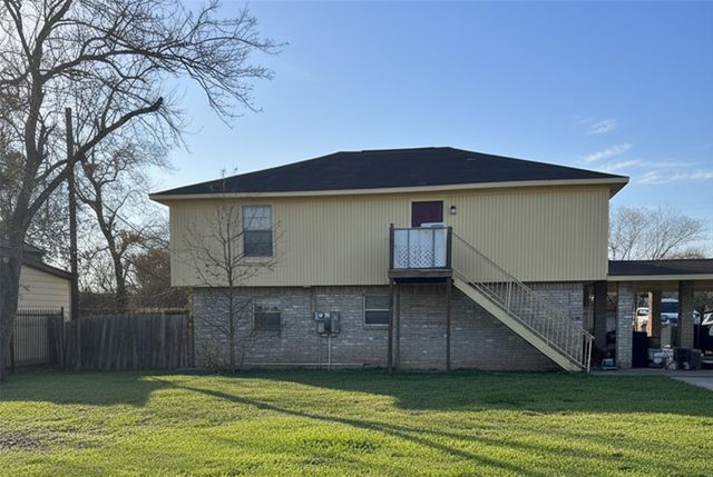 1124 Rosas Street, Stafford, TX 77477