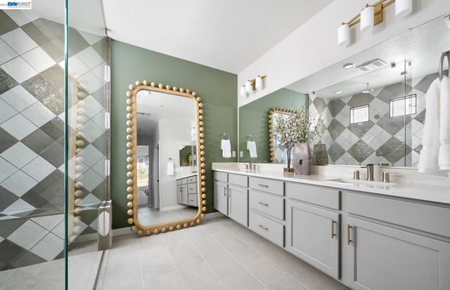 17493 Glen Arbor Way, Lathrop, CA 95330