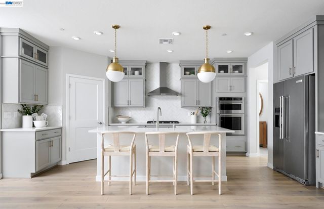 17493 Glen Arbor Way, Lathrop, CA 95330