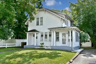 11 Harrington Street, Hillsdale, NJ 07642