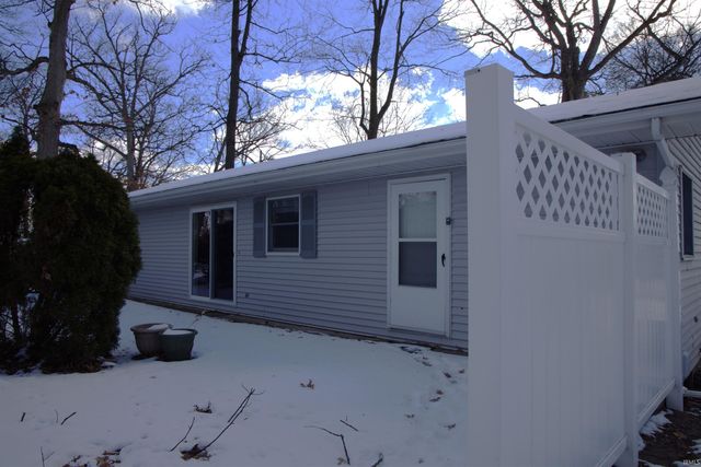 206 Oakwood Drive, Williamsport, IN 47993