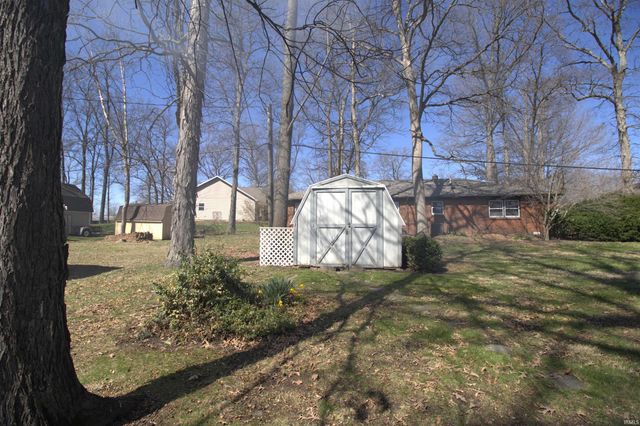 206 Oakwood Drive, Williamsport, IN 47993