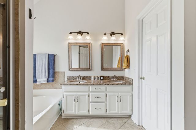 799 Jaywood Dr, Old Hickory, TN 37138
