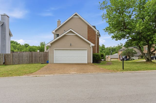 799 Jaywood Dr, Old Hickory, TN 37138