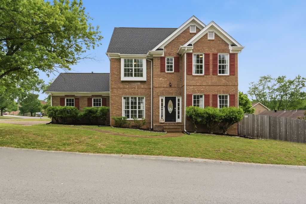 799 Jaywood Dr, Old Hickory, TN 37138
