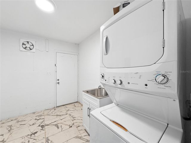 3205 JOYANN STREET, Orlando, FL 32810