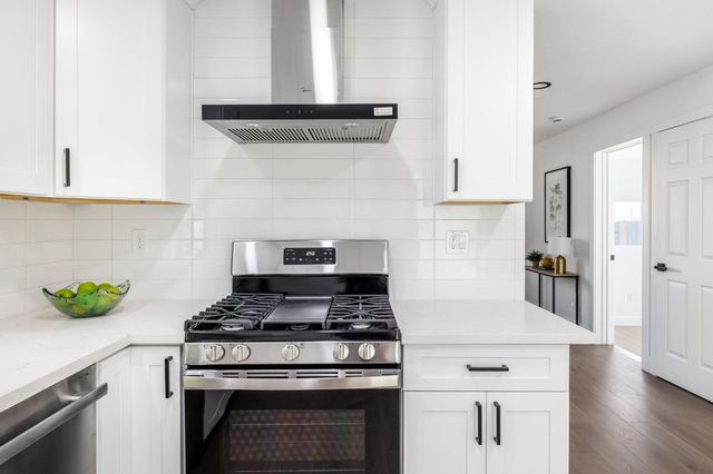 4012 47th St, Sacramento, CA 95820