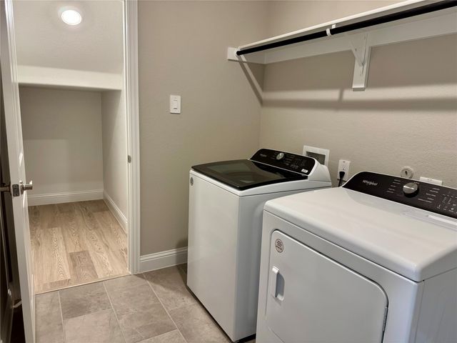 685 Briar Drive, Lavon, TX 75166