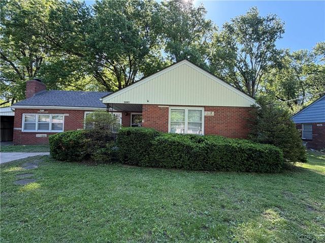3205 N 55th Street, Kansas City, KS 66104