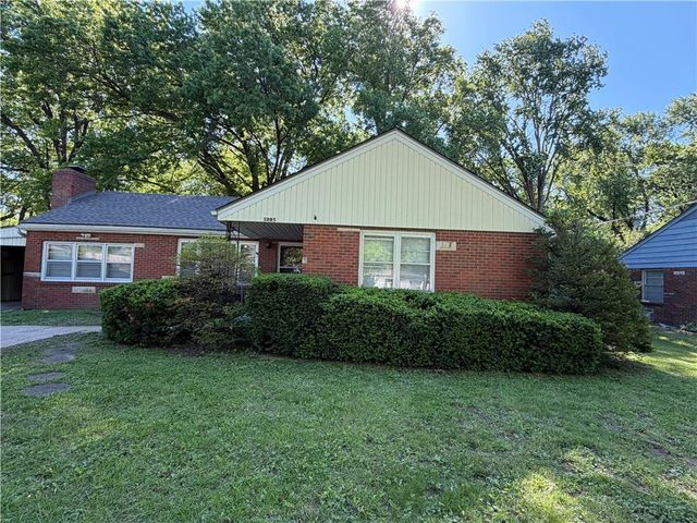 3205 N 55th Street, Kansas City, KS 66104