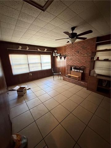 3205 N 55th Street, Kansas City, KS 66104