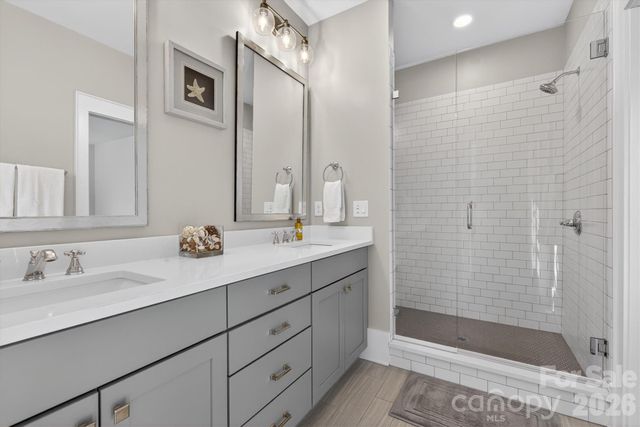 2815 Hillside Springs Drive, Charlotte, NC 28209