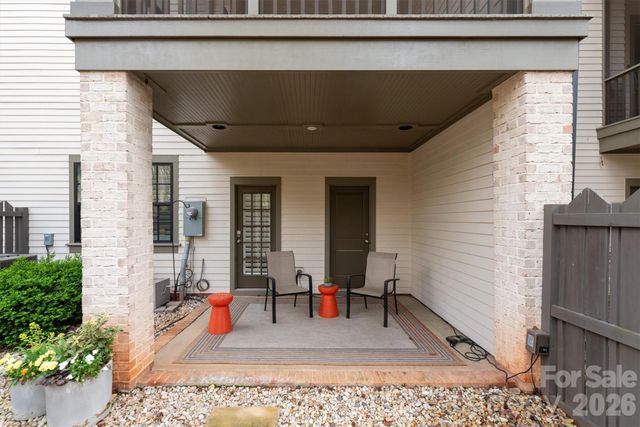 2815 Hillside Springs Drive, Charlotte, NC 28209