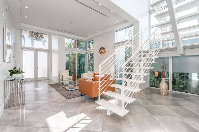 117 S Gordon Road, Fort Lauderdale, FL 33301