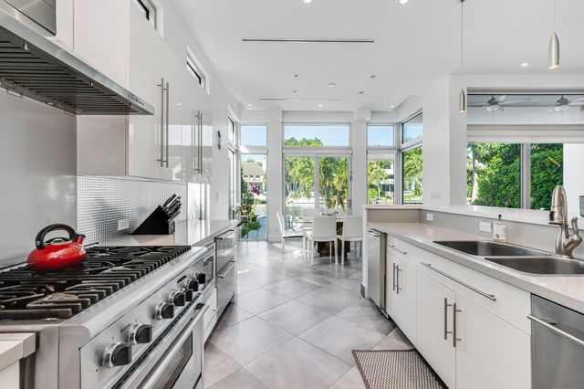117 S Gordon Road, Fort Lauderdale, FL 33301