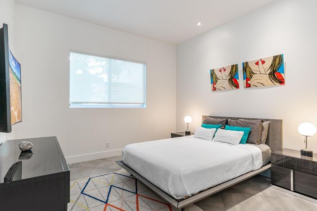 117 S Gordon Road, Fort Lauderdale, FL 33301