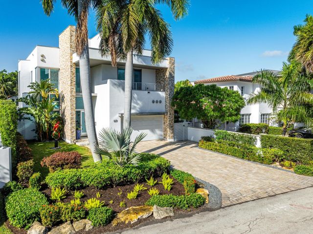 117 S Gordon Road, Fort Lauderdale, FL 33301