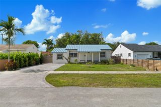 6381 SW 39th St -, Miami, FL 33155