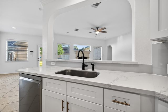 22115 Oakcreek Hollow Lane, Katy, TX 77450