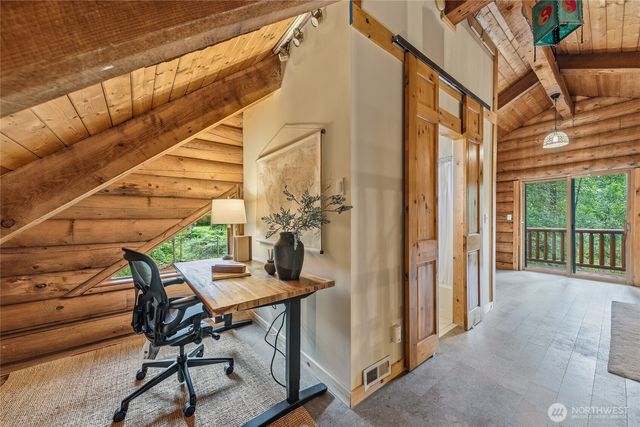 22005 SE 28th Street, Sammamish, WA 98075