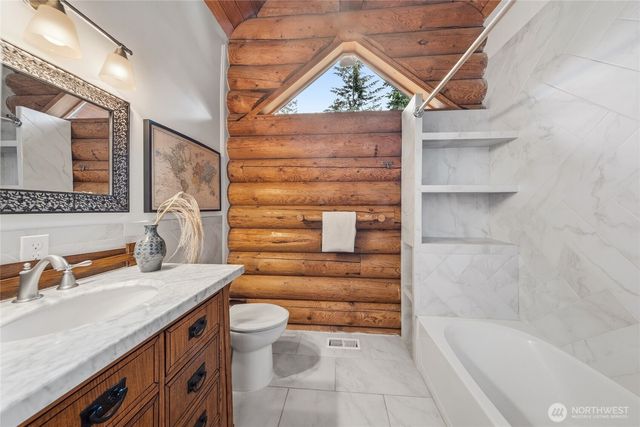 22005 SE 28th Street, Sammamish, WA 98075