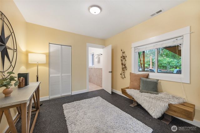 22005 SE 28th Street, Sammamish, WA 98075