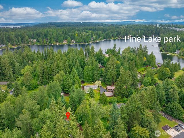 22005 SE 28th Street, Sammamish, WA 98075