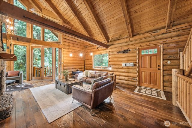 22005 SE 28th Street, Sammamish, WA 98075