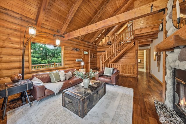 22005 SE 28th Street, Sammamish, WA 98075