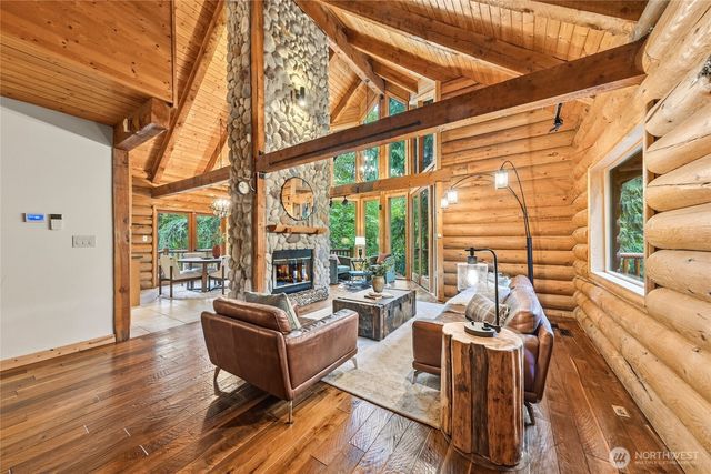 22005 SE 28th Street, Sammamish, WA 98075
