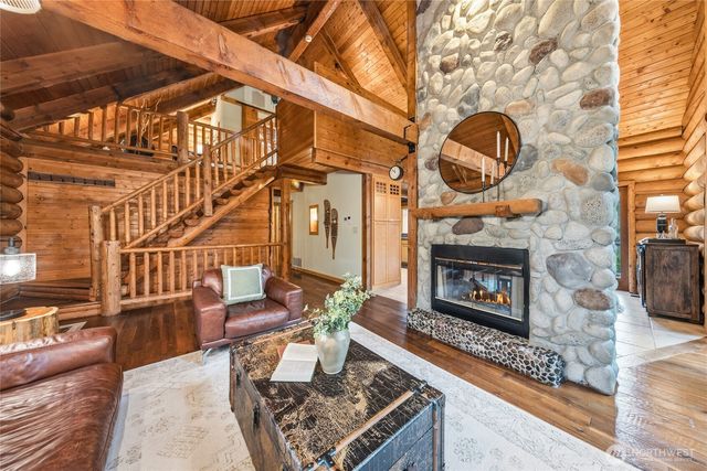 22005 SE 28th Street, Sammamish, WA 98075