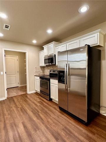 404 Cold Harbor Avenue, Fayetteville, AR 72704