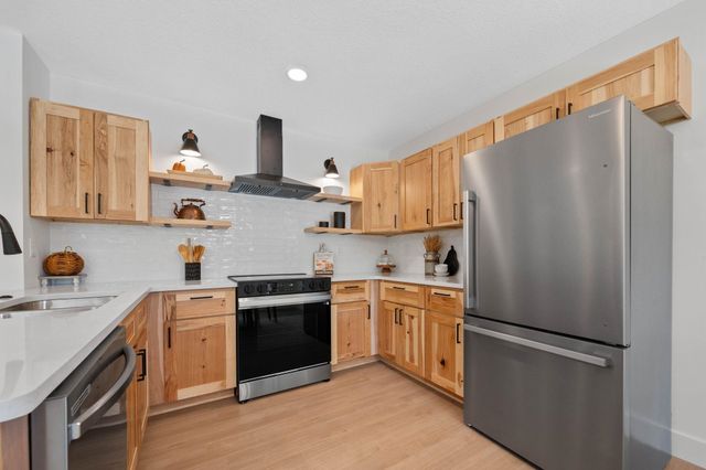 1414 W Dayton Ave, Wichita, KS 67213