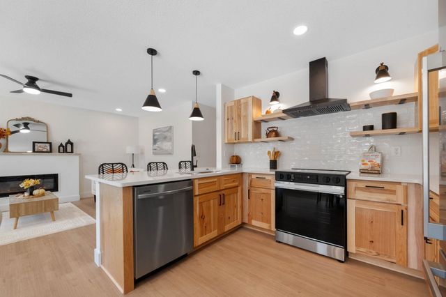 1414 W Dayton Ave, Wichita, KS 67213