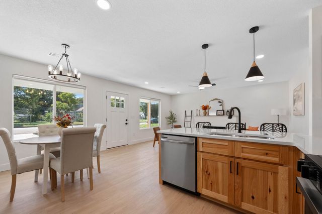 1414 W Dayton Ave, Wichita, KS 67213