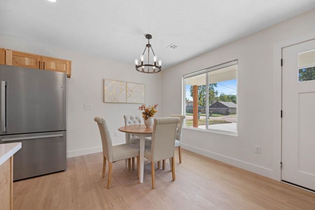 1414 W Dayton Ave, Wichita, KS 67213