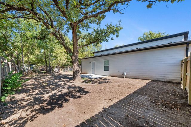 1414 W Dayton Ave, Wichita, KS 67213