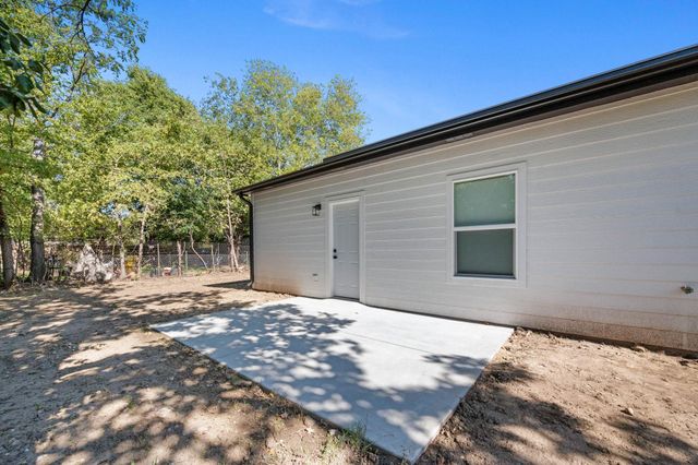 1414 W Dayton Ave, Wichita, KS 67213