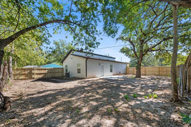 1414 W Dayton Ave, Wichita, KS 67213