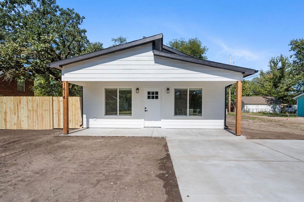 1414 W Dayton Ave, Wichita, KS 67213